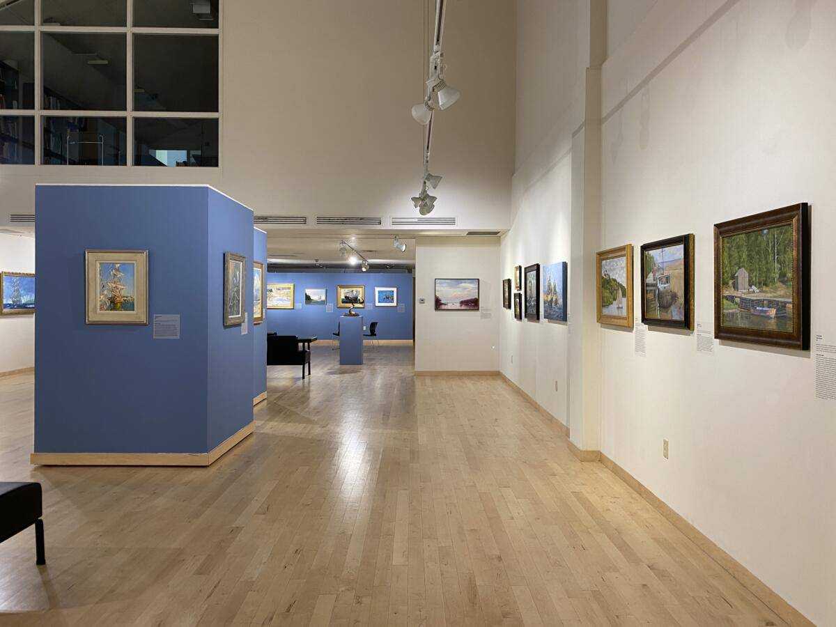 Tall Gallery